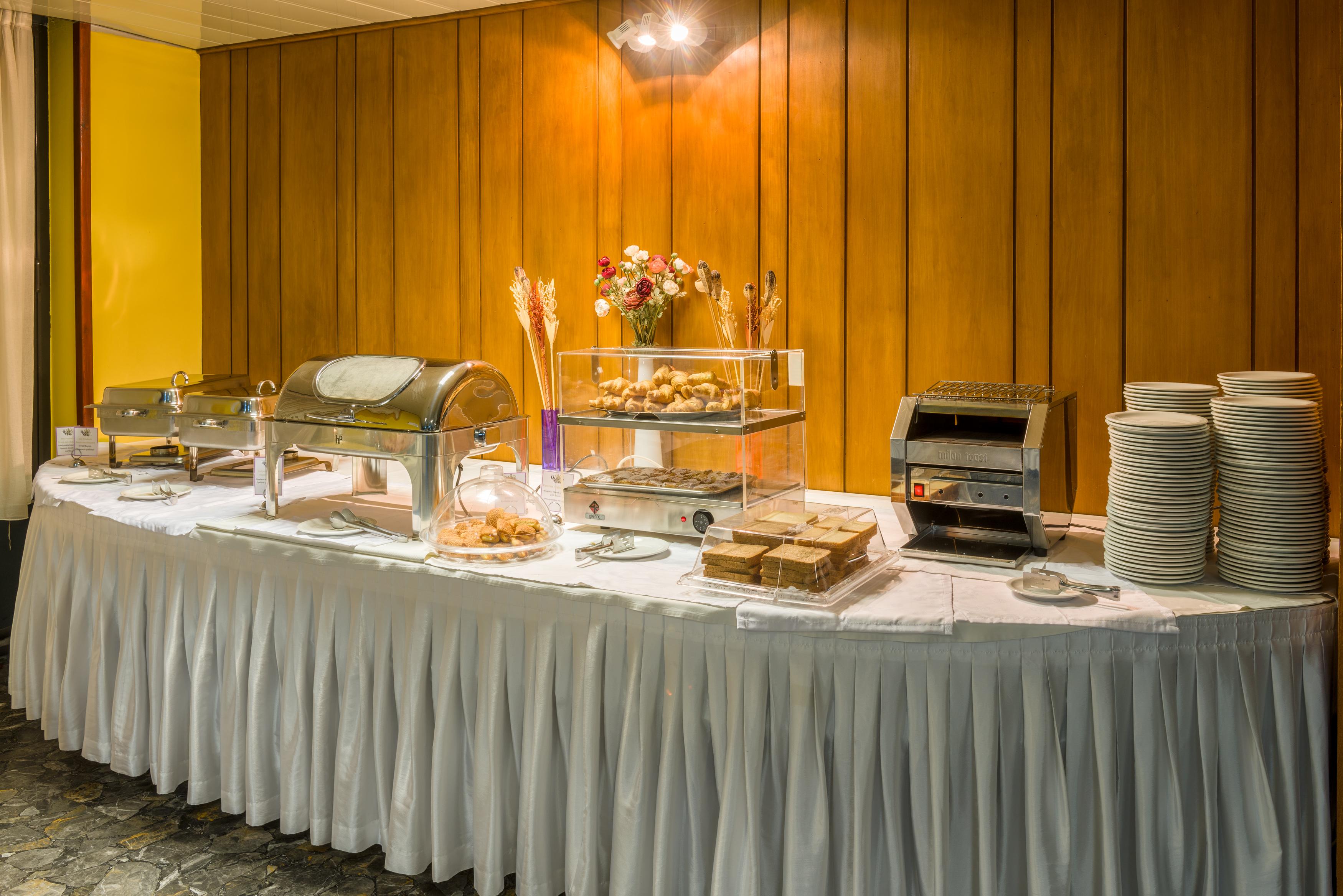 Queen Olga Hotel Солун Екстериор снимка