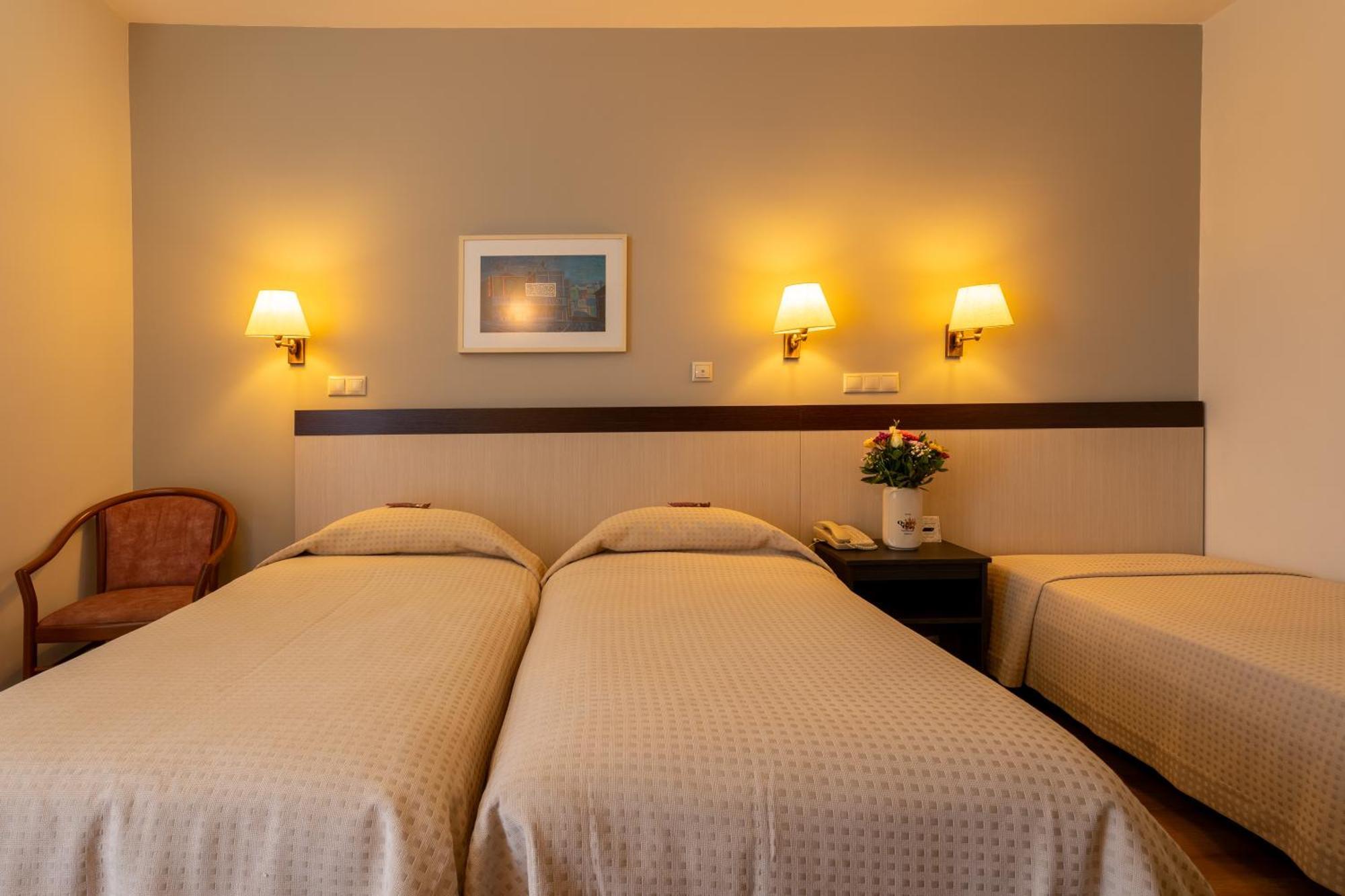 Queen Olga Hotel Солун Екстериор снимка