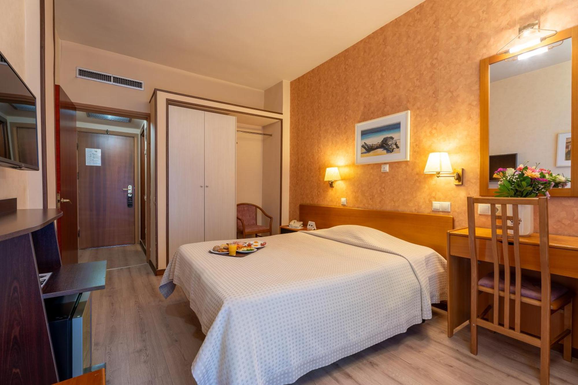 Queen Olga Hotel Солун Екстериор снимка