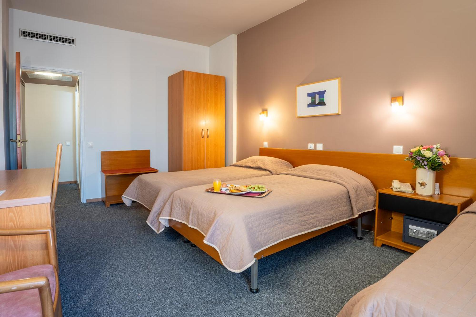 Queen Olga Hotel Солун Екстериор снимка