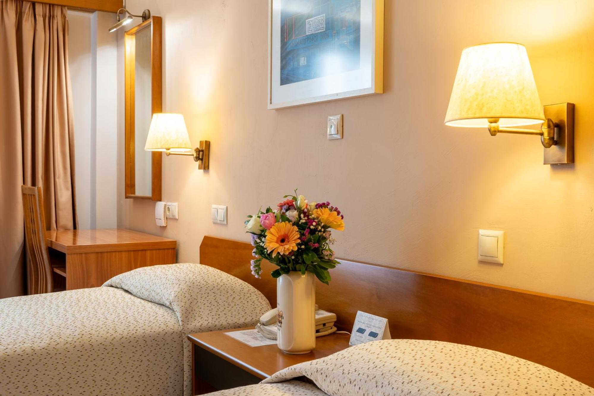 Queen Olga Hotel Солун Екстериор снимка