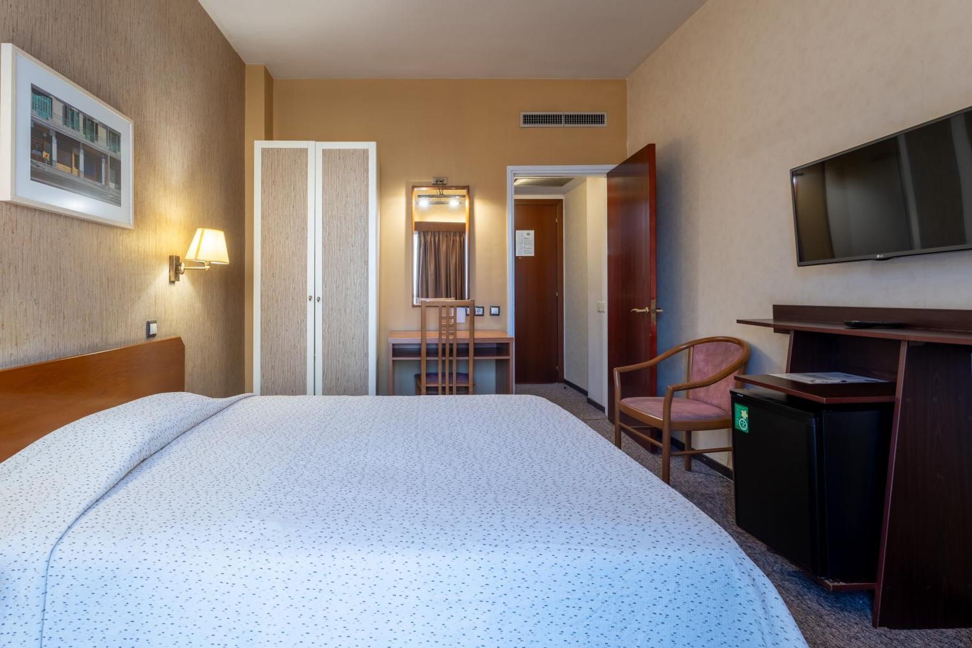 Queen Olga Hotel Солун Екстериор снимка